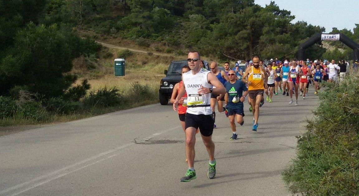 Leading the 2015 Rhodes marathon